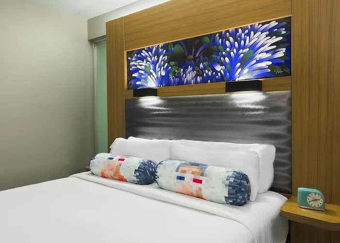Hotel Aloft By Marriott Downtown