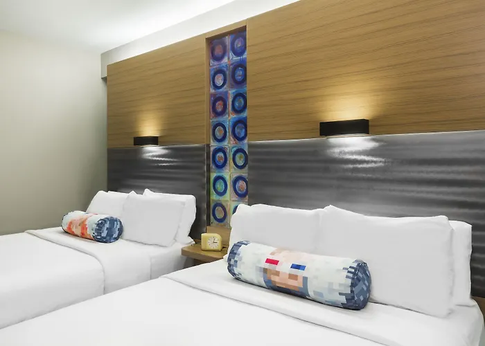 Hotel Aloft By Marriott Downtown