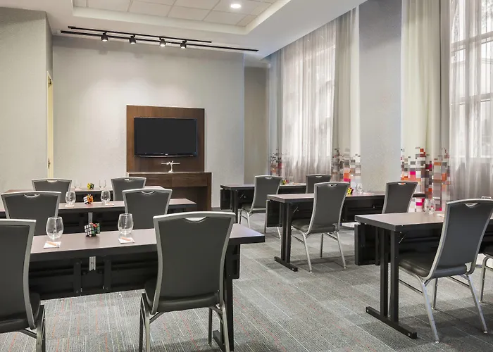 Aloft By Marriott Downtown Hotel